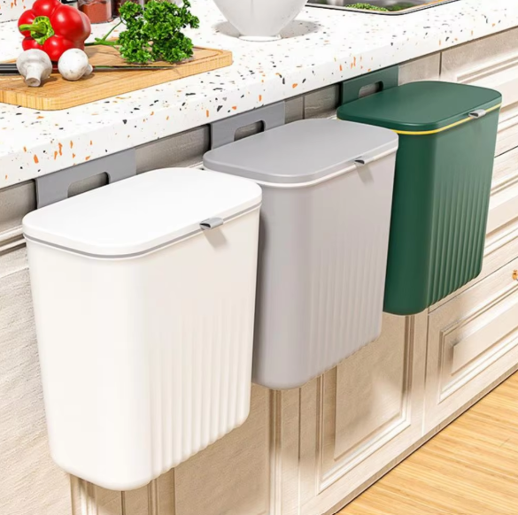 Wall-mounted Trash Bin