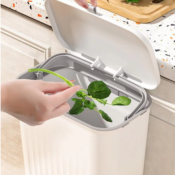 Wall-mounted Trash Bin